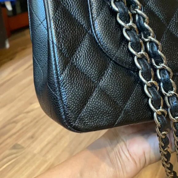 A115- π― % authentic Chanel classic jumbo double-flap - Picture 15 of 17